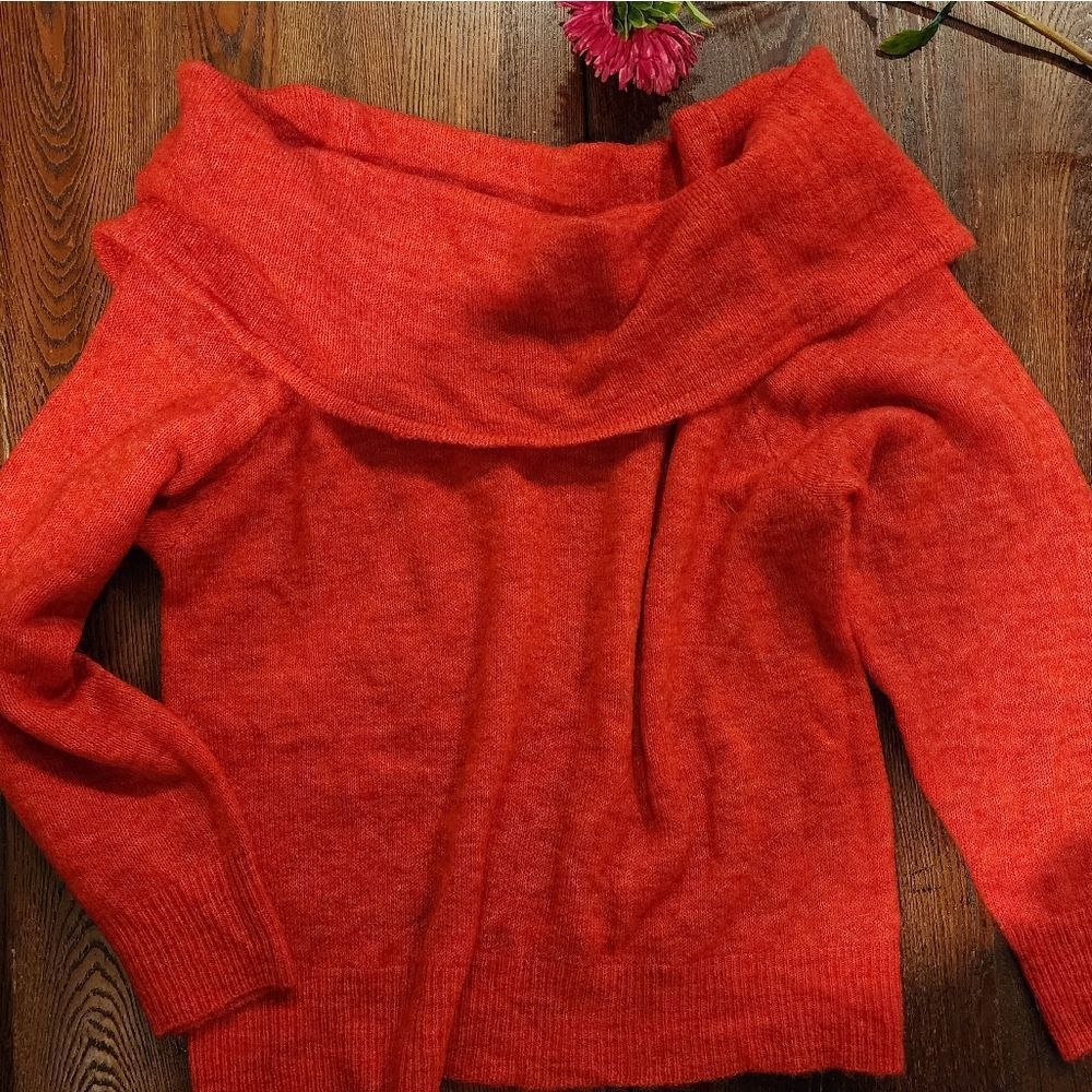 DIVIDED H&M sweater